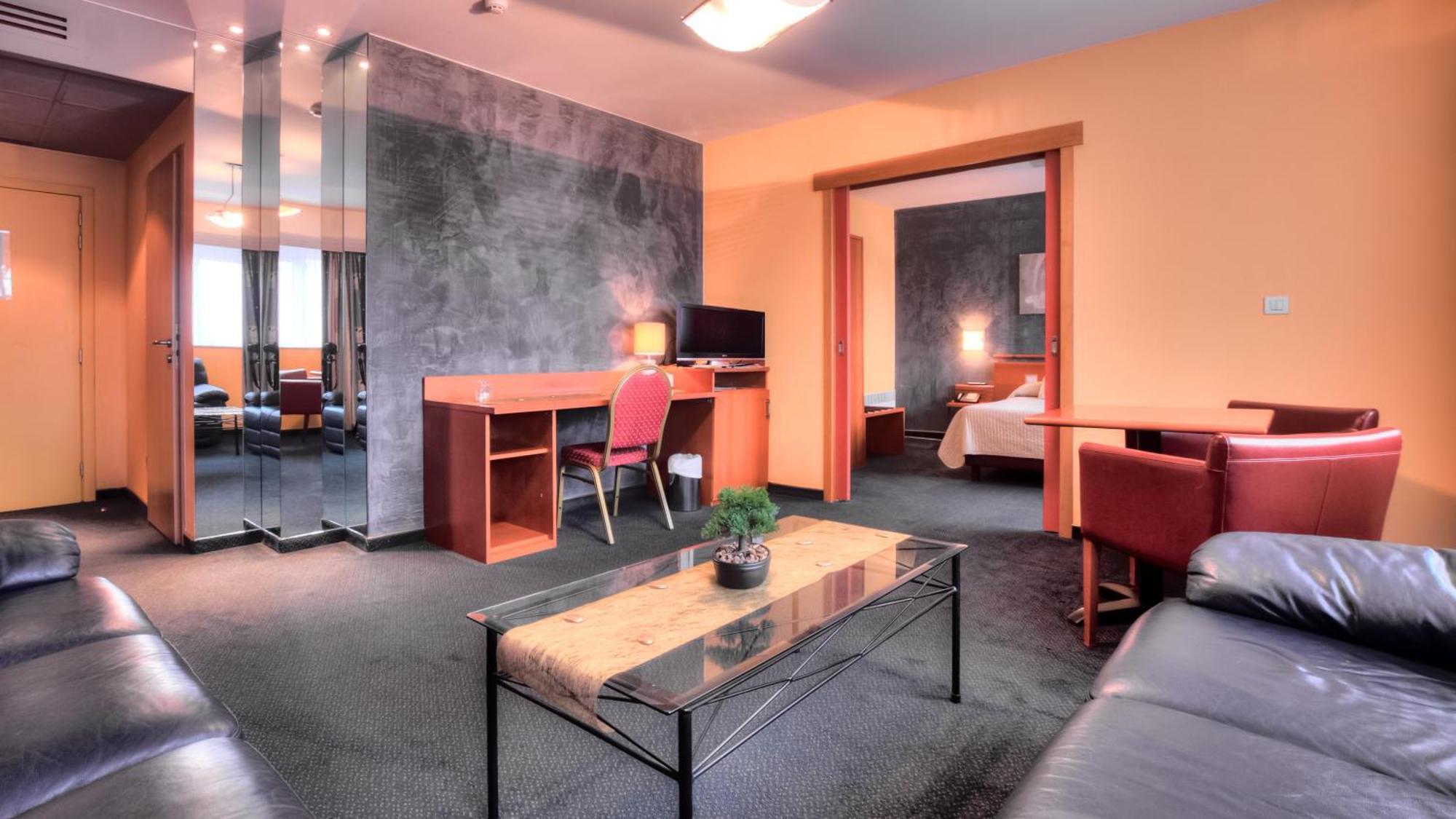 Hotel Tristar La Louvière Pokój zdjęcie