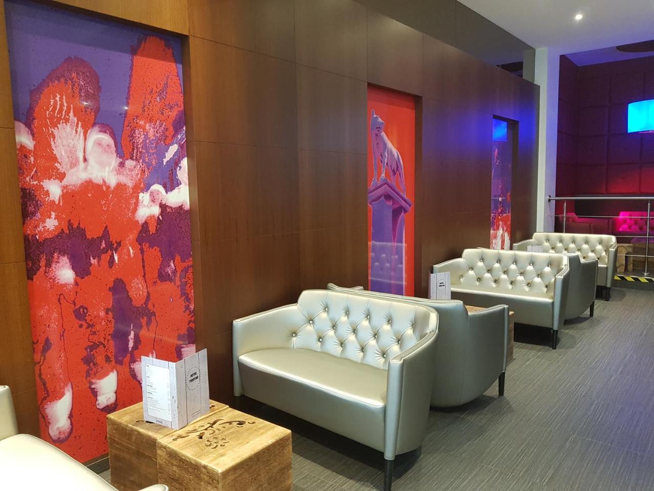 Hotel Tristar La Louvière Zewnętrze zdjęcie
